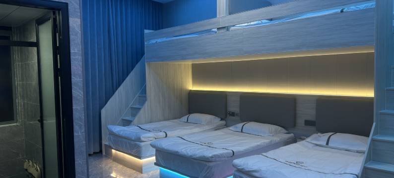 君廷电竞酒店(中央城店)图片