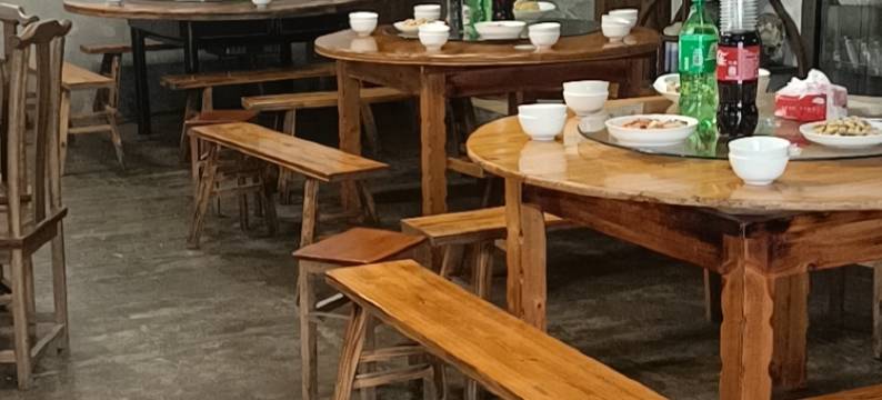 新昌村里村外民宿图片