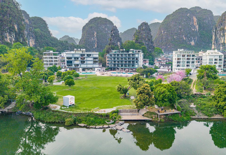 Yangshuo Yuyuan Resort (Shili Gallery &Yulong River)Hotel Overview