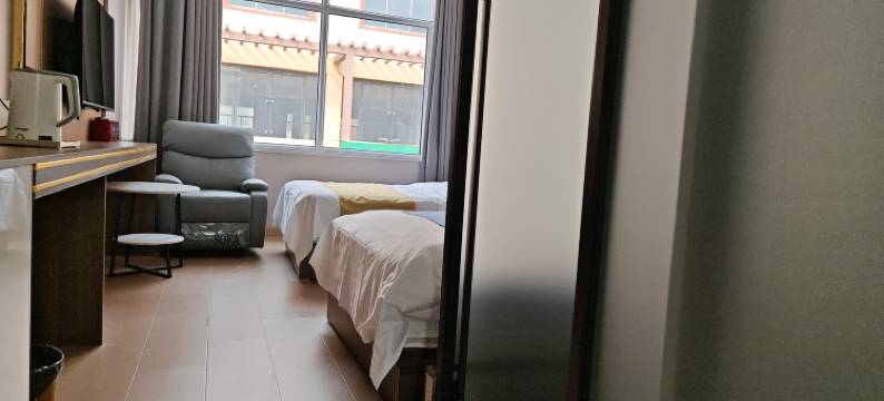 肃南县雪域酒店图片