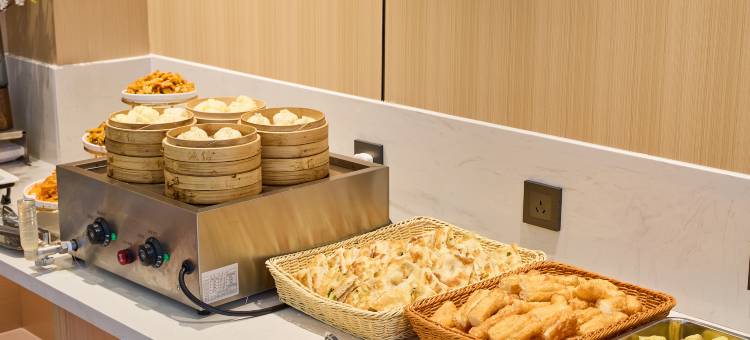 柏纳酒店(那拉提旅游风景区店)图片