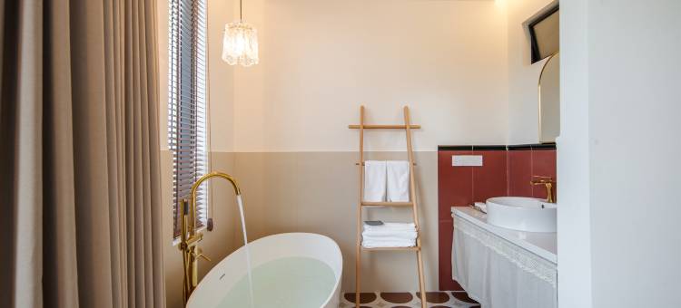 时间之外·Slowly简白设计亲子泳池度假民宿 (云和梯田景区店)图片