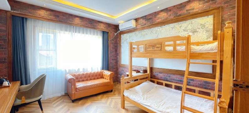 璞涵景岸酒店(燕儿岛路地铁站店)图片