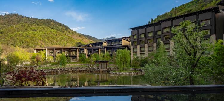 九寨鲁能希尔顿度假酒店图片