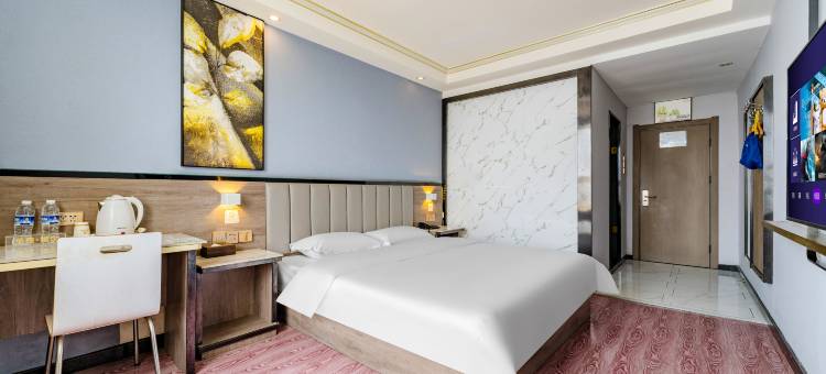 格莱优选酒店(丹尼斯超市人民路店)图片