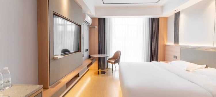 九天商务宾馆(赤峰林西一中店)图片