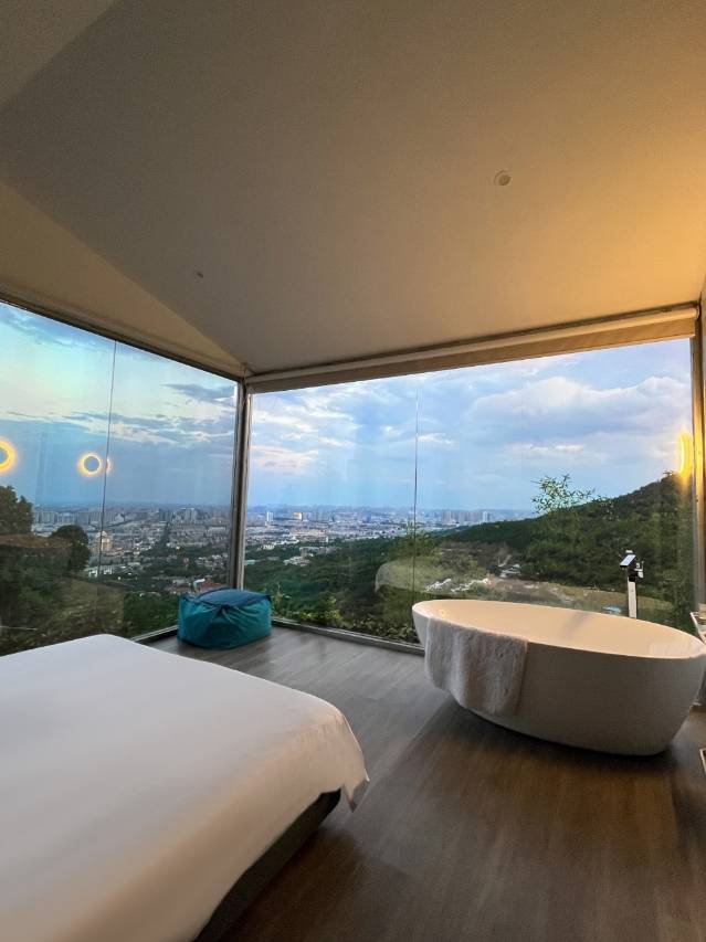 ROLLZ野路子酒店图片