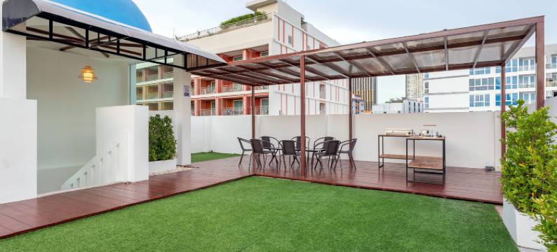 Downtown Oasis 5卧6卫 泳池别墅 A 距离芭提雅海滩500米中文管家(Downtown Oasis Pool Villa Collection A | KTV Private Stay | Near Walking Street)图片