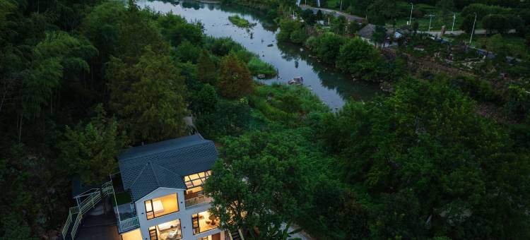 安吉蕉下·杉野溯溪泳池萤火虫度假美宿(浙北峡谷漂流店)图片