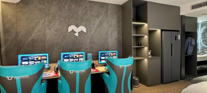 绵阳灵熊BUFF电竞酒店(高铁站万达广场店)图片