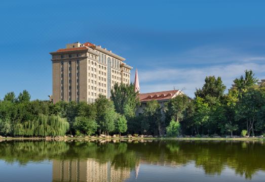 伊宁伊犁宾馆外景图