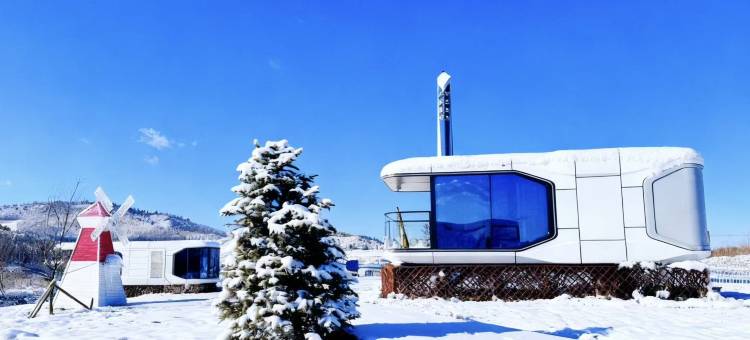 印象池西太空舱露营地(长白山旅游集散服务中心店)图片