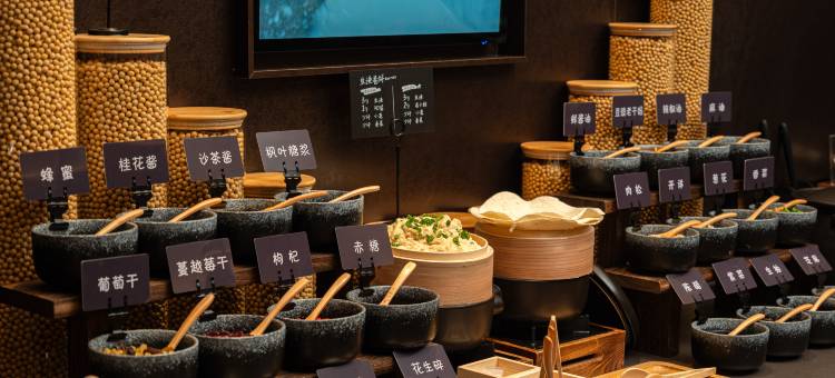 宁德蕉城大润发亚朵酒店图片