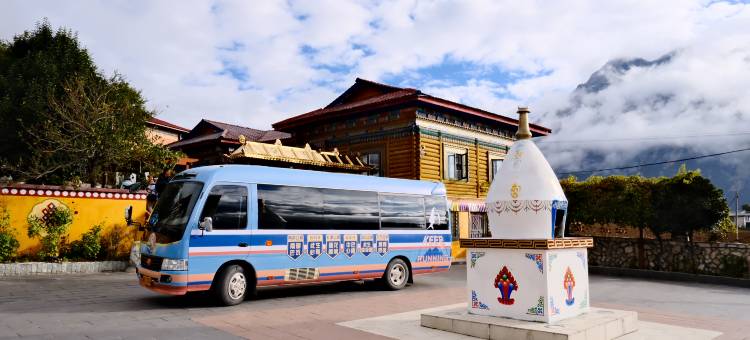 波密雍藏·嘎朗山居图片