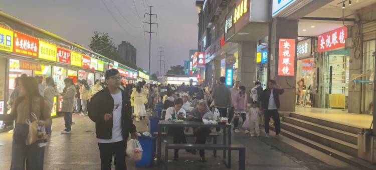 汉驿风尚酒店(武汉藏龙岛湖北经济学院店)图片