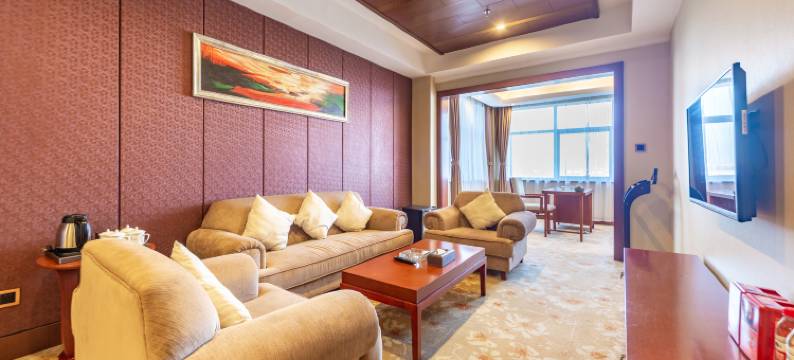 金鼎澳门国际酒店(郑州新郑国际机场店)图片