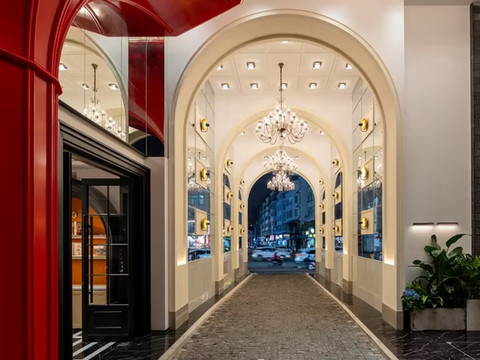 安漫花间酒店(德宏芒市广场店)