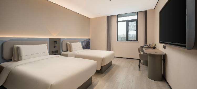 西安和平门地铁站环城南路轻居酒店图片