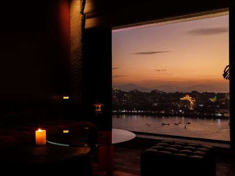 厦门海景酒廊燕巢HOUSE(轮渡码头中山路店)