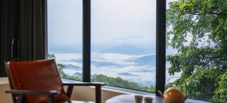 哎冷山深居图片