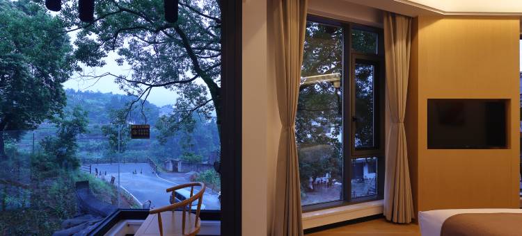 时里云舍·湾湾休闲度假Villa美宿(芙蓉镇景区店)图片