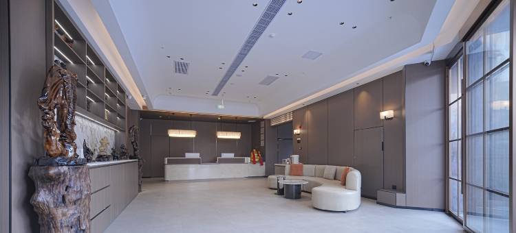 绵阳晶皇酒店(南郊机场经开区电子制造产业园店)图片