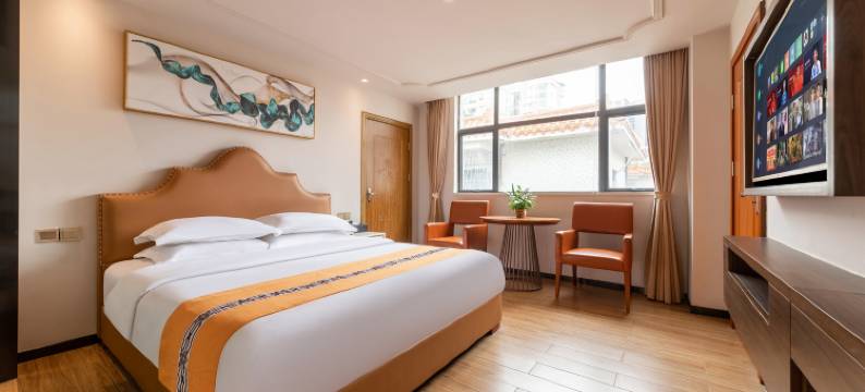 深圳出发公馆酒店(龙岗横岗地铁站店)图片