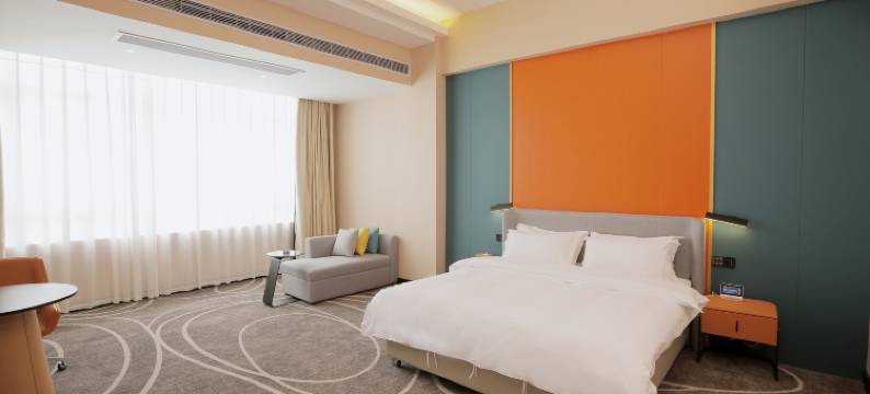 云·智能酒店(廉江新一中店)图片