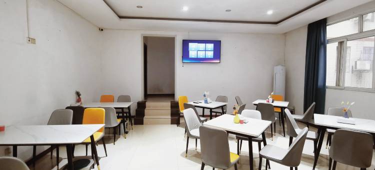 IU酒店(贺州灵峰广场店)图片