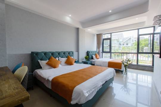 昆明鸥悦阁客栈(滇池海埂大坝店)