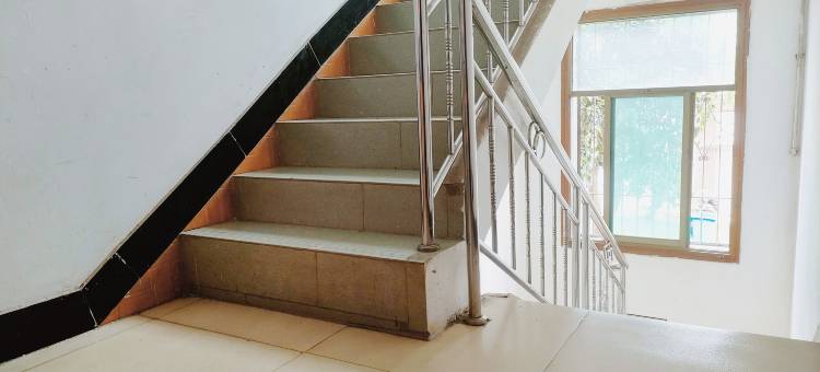 来来公寓(武汉纺织大学阳光校区江夏一中店)图片