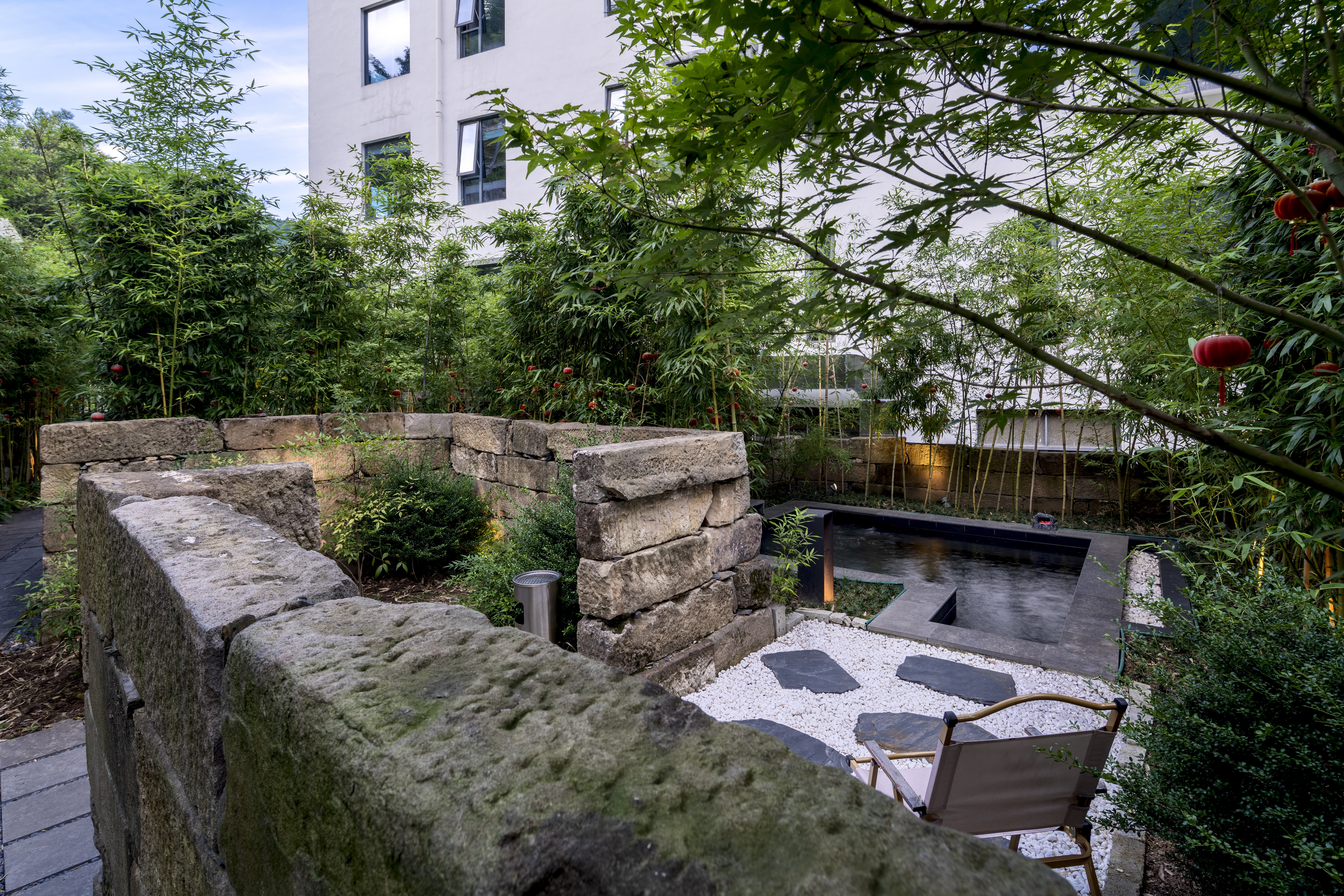 Huangshan Lotus Hot Spring Hotel Over view