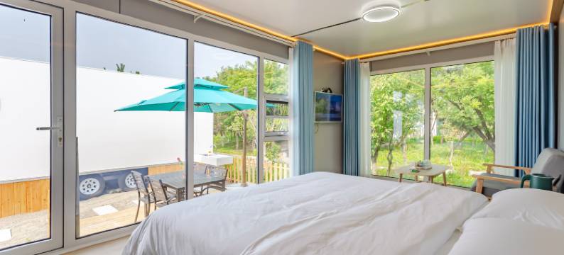 易居房车民宿(第三海水浴场店)图片