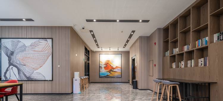 卡季酒店(广州北站花都广场地铁站店)图片