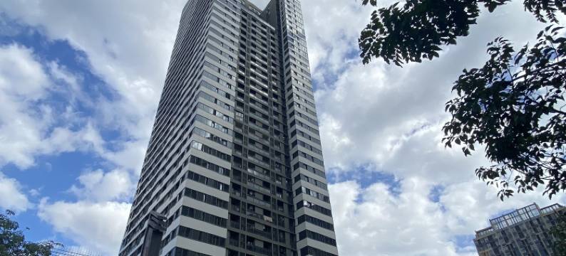 忠隆影视公寓(深圳坪山高铁站锦龙地铁站店)图片