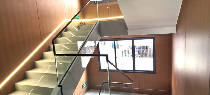 丽景酒店(大转盘店)图片