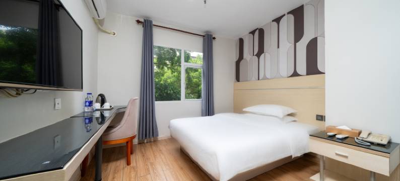 八号连锁酒店(深圳华强北店)图片