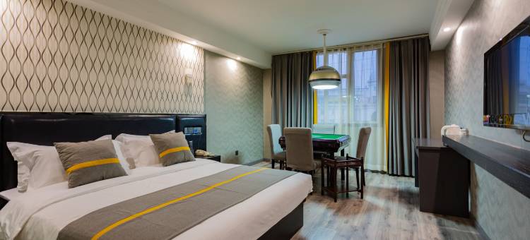 轻住联盟·博涛大酒店(武汉九全嘉国际广场江夏一中店)图片