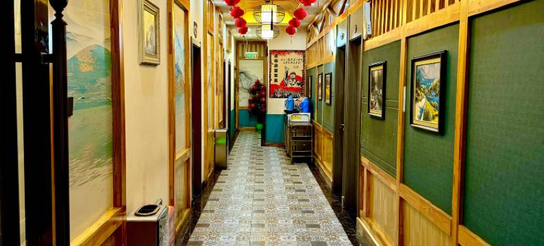 扎古录镇雪羚米苏酒店图片