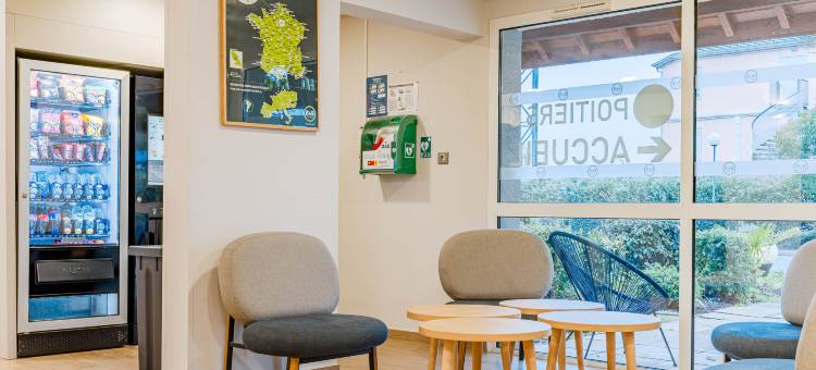 普瓦捷 3 未来影视城民宿酒店(B&B Hotel Poitiers 3 Futuroscope)图片