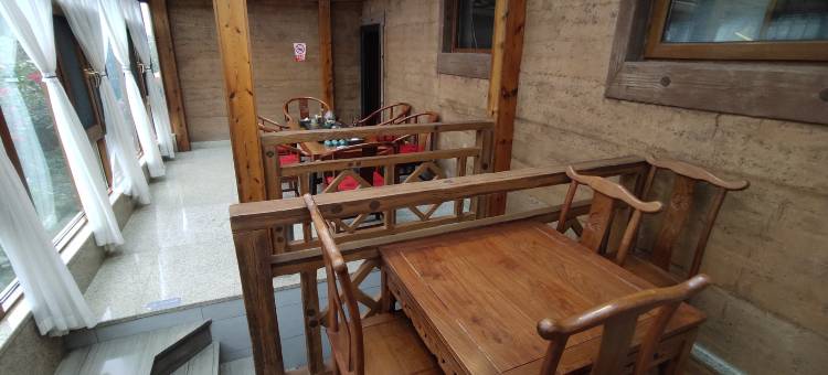 新平金湾民宿图片