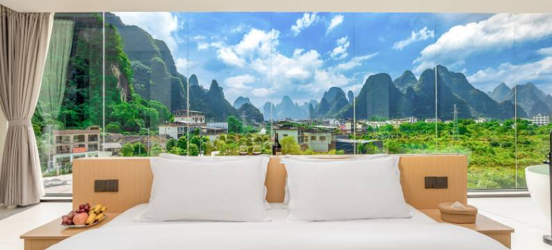 隐田居·全景轻奢酒店(二十元背景风景区店)图片