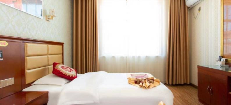 鸿天宾馆(丹霞口文旅小镇店)图片