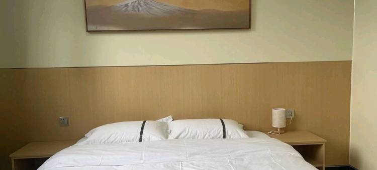 丘山居图片