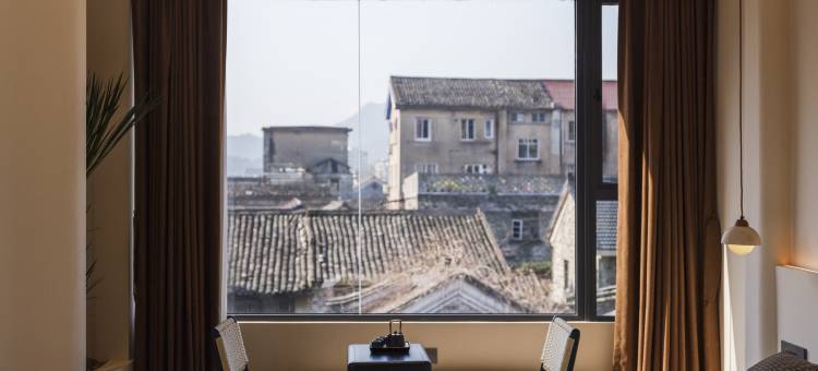 铜镂辰忆居民宿(临海紫阳街店)图片