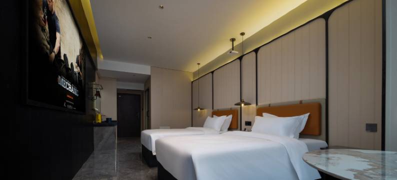 潜台词UN酒店(汇金天虹购物中心店)图片