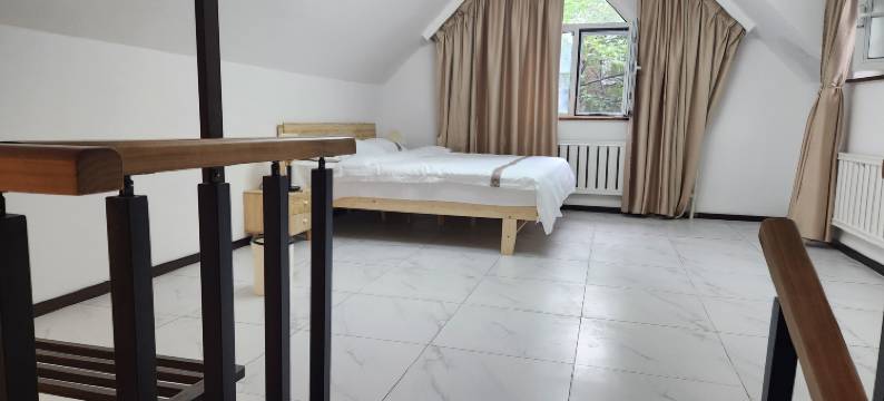 本溪小墙缝度假民宿(关门山店)图片