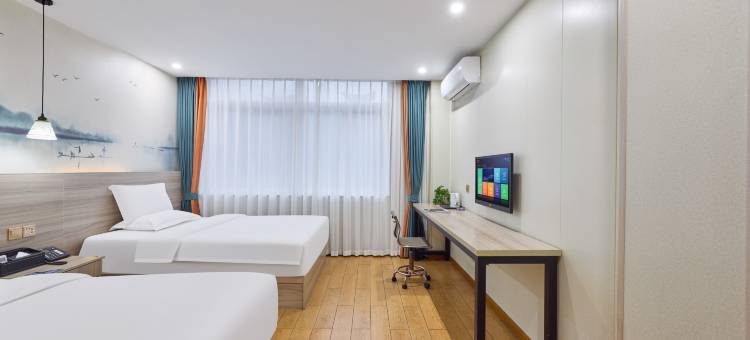 易佰良品酒店(宁波北仑客运总站明州路店)图片