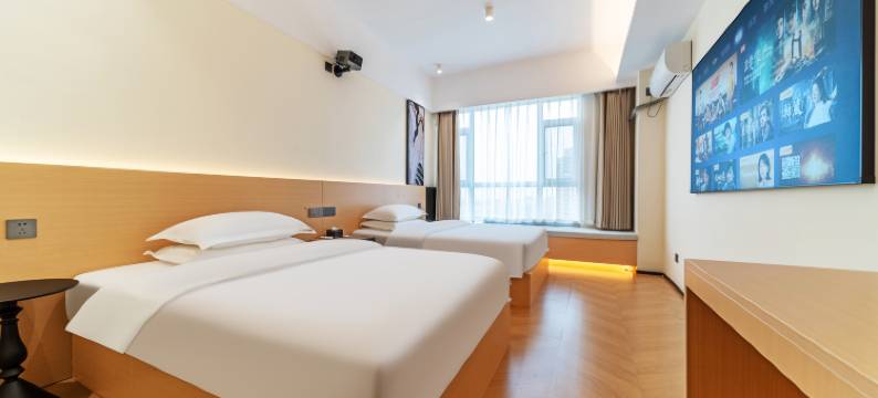 金水湾轻奢酒店(临沂环球金水湾店)图片