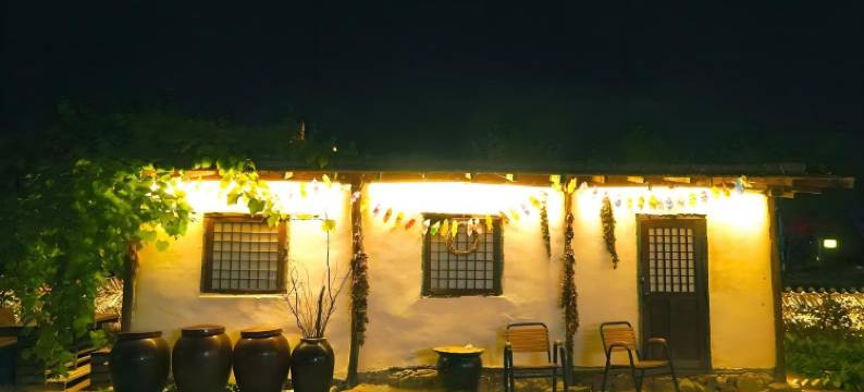 明洞·私汤疗愈温泉酒店(延吉延边大学网红墙水上市场店)图片